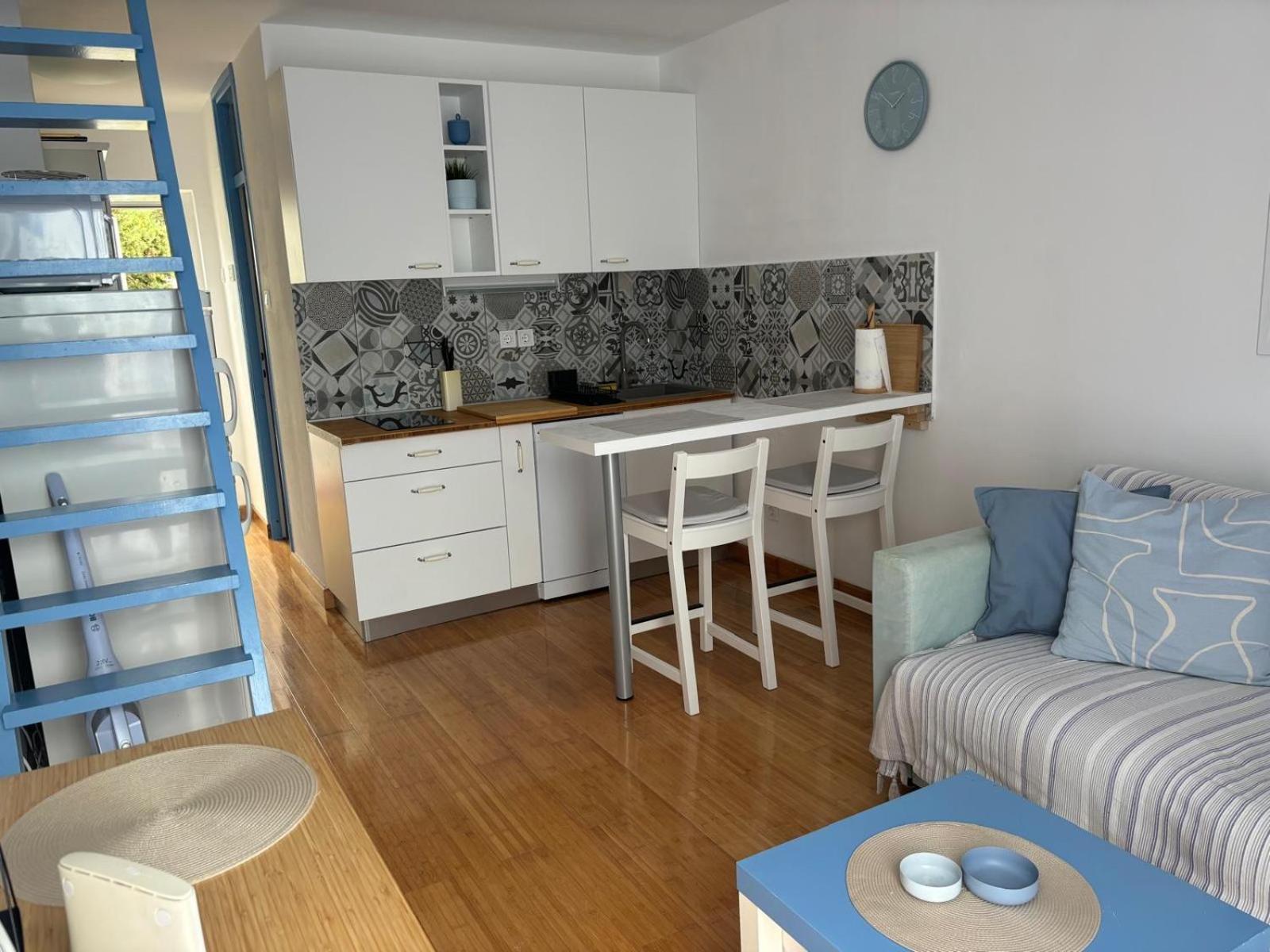 Ito Apartment *